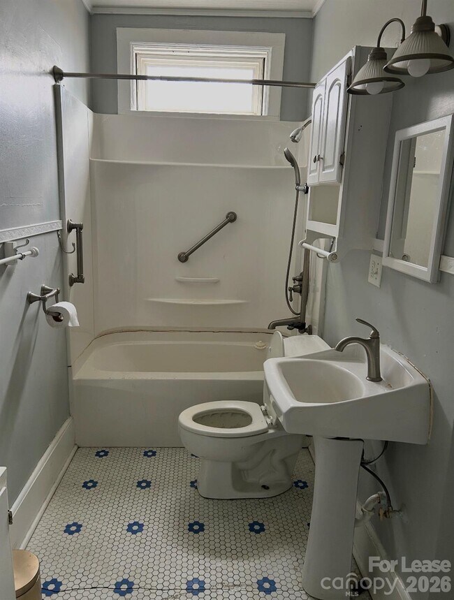 Foto del edificio - 412 E Horah St