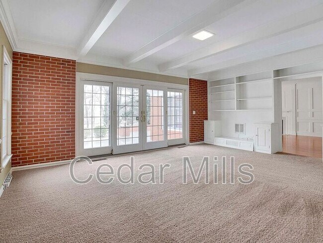 Foto del edificio - 8200 E Tipperary St