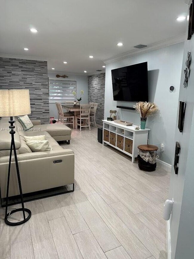 Foto del edificio - 15250 SW 134th Pl