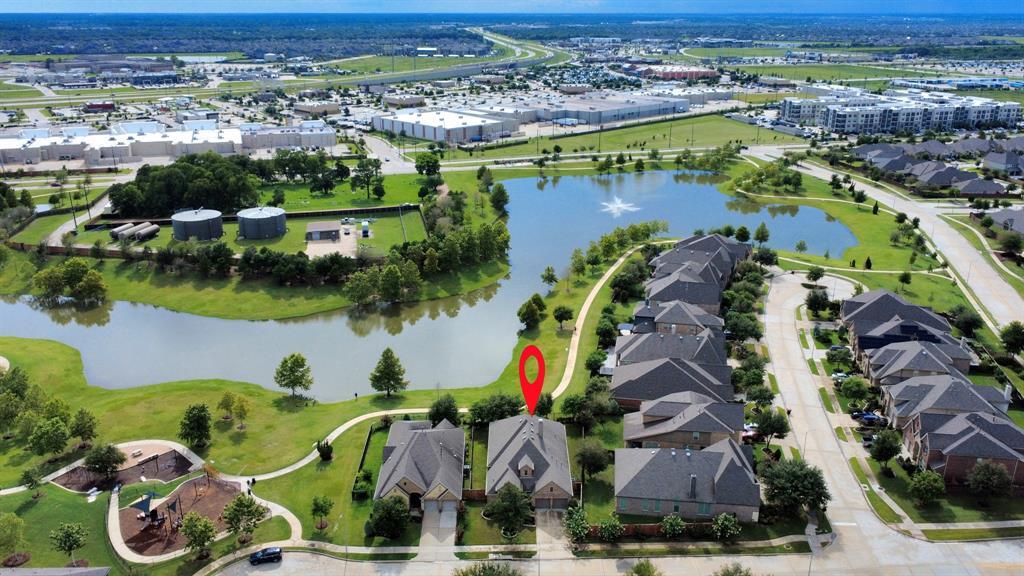 Foto principal - 10910 Wardrop Pl