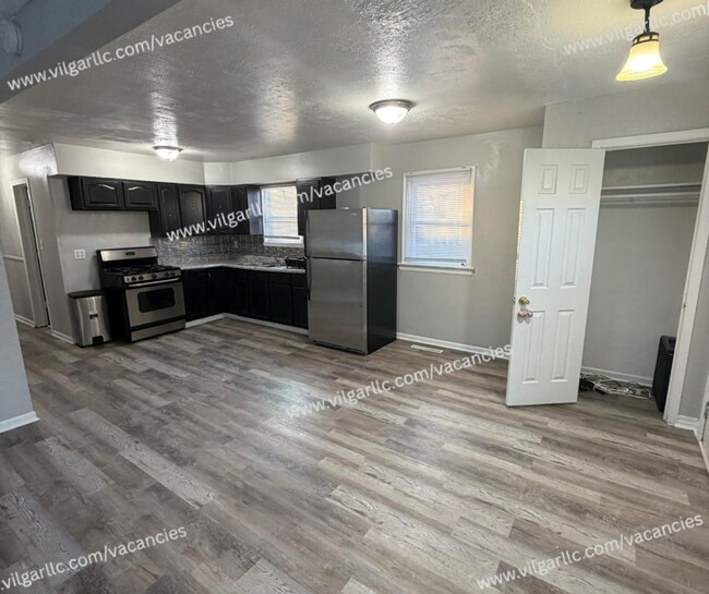 Foto del edificio - Discover comfort, convenience, and quality living in this beautifully updated 3-bedroom single-fa...