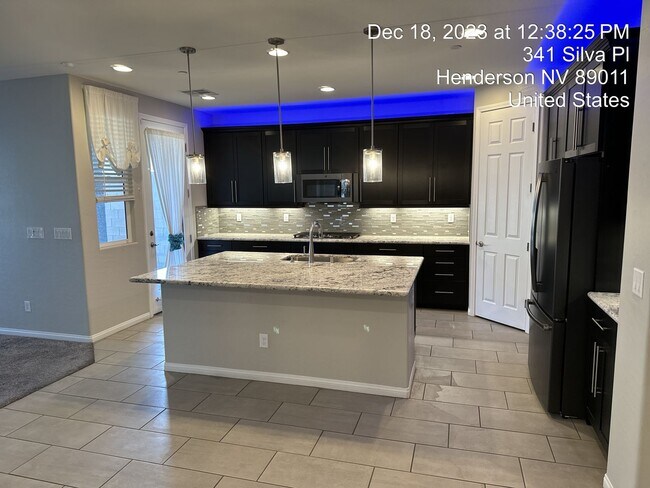 Building Photo - Like New Single Story Home in Cadence/Hend...