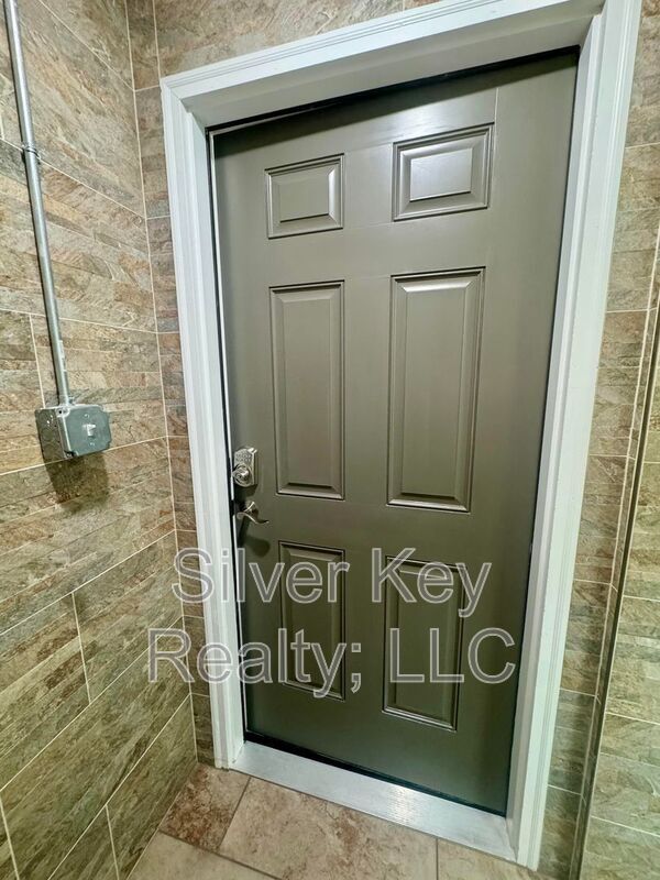 Foto del edificio - 2113 W Madison Ave