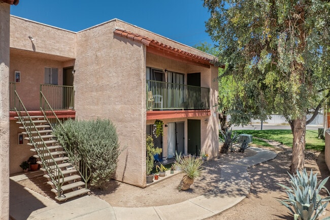 Building Photo - Shadow Ridge Apartments
