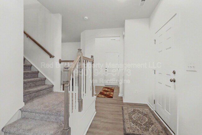 Foto del edificio - 760 Kitfox Dr NW