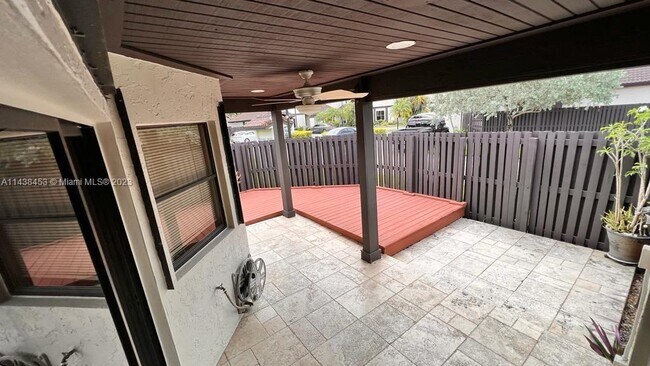 Building Photo - 14975 SW 48th Terrace