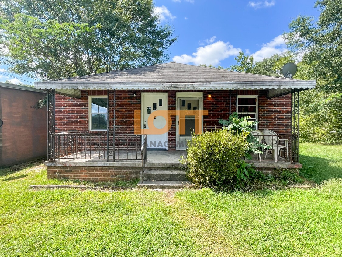 Primary Photo - 103 Farrs Bridge Rd