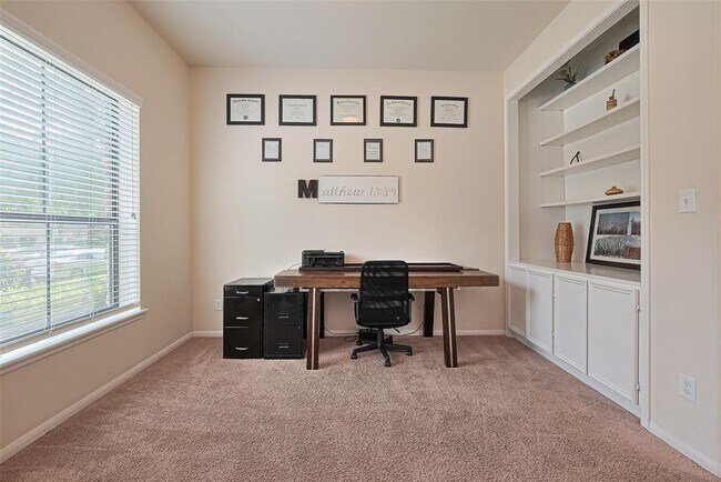 Building Photo - 12418 Tyler Springs Ln