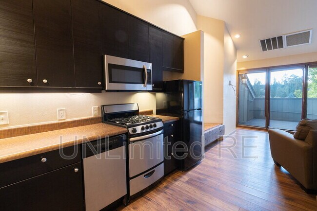 Foto del edificio - 2600 Valley View Dr