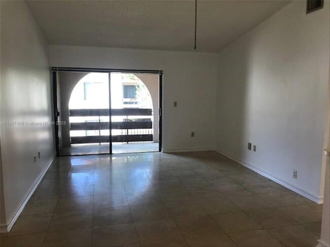 Building Photo - 8999 SW 123rd Ct