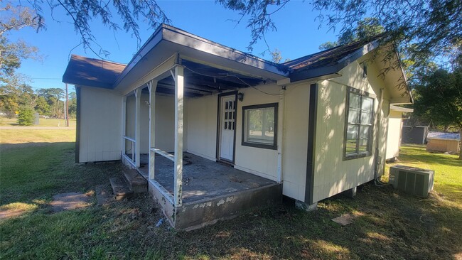 Building Photo - 2960 Call St