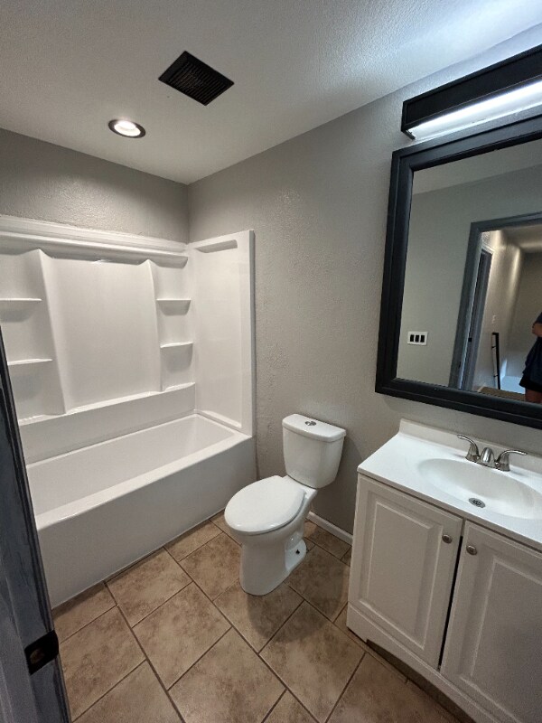 Foto del edificio - 10116 Fairfax Ct