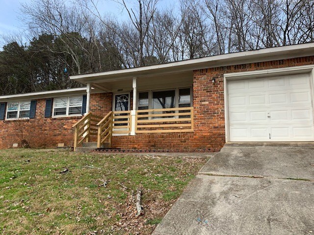 Primary Photo - Nice Three Bedroom Home in NW