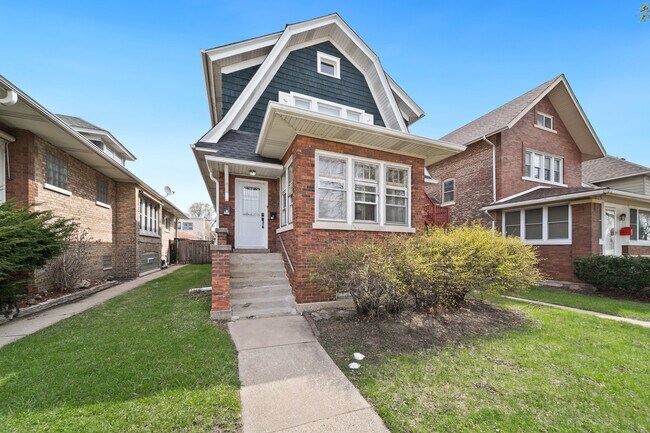 Building Photo - 616 Circle Ave