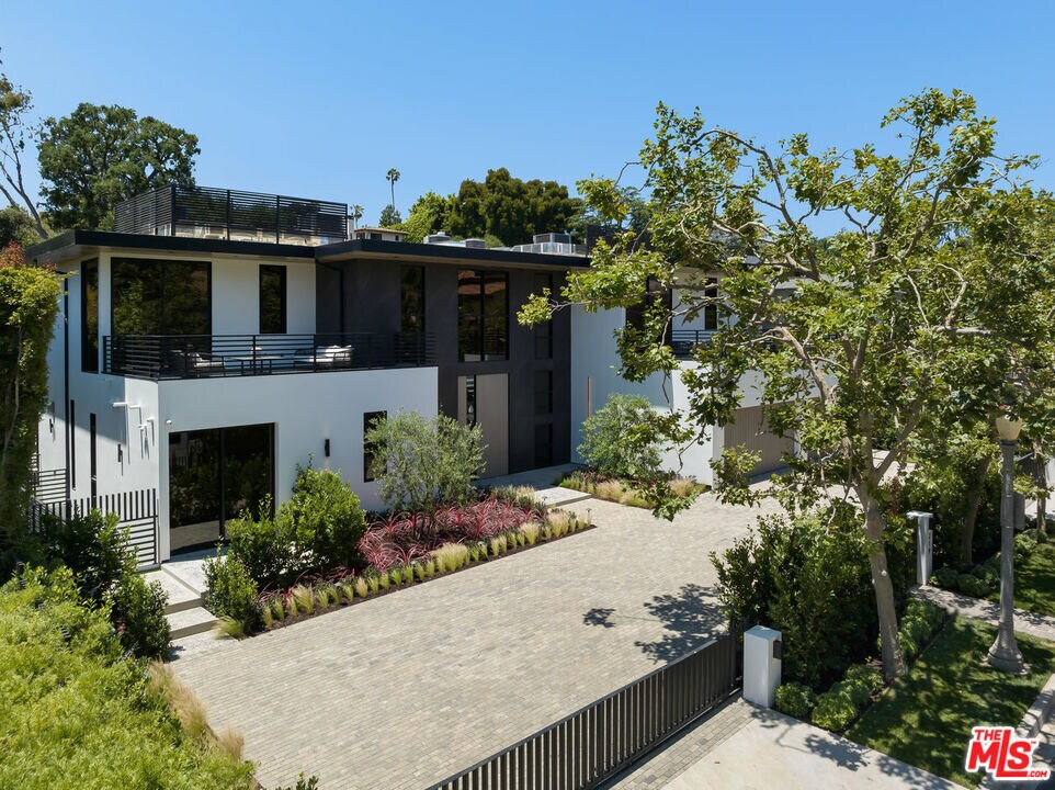 Foto principal - 219 Homewood Rd