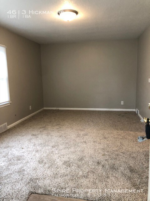 Building Photo - Cute newly remodeled duplex in Beaverdale