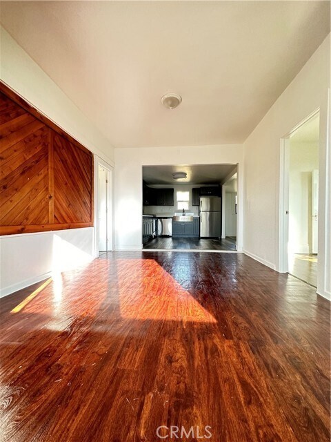 Building Photo - 2098 Rachel St