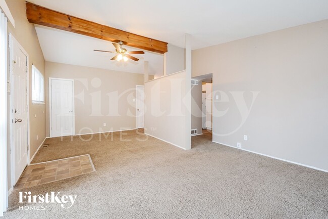 Building Photo - 1295 Ensenada Dr