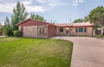 Building Photo - 4426 Mesa Cir