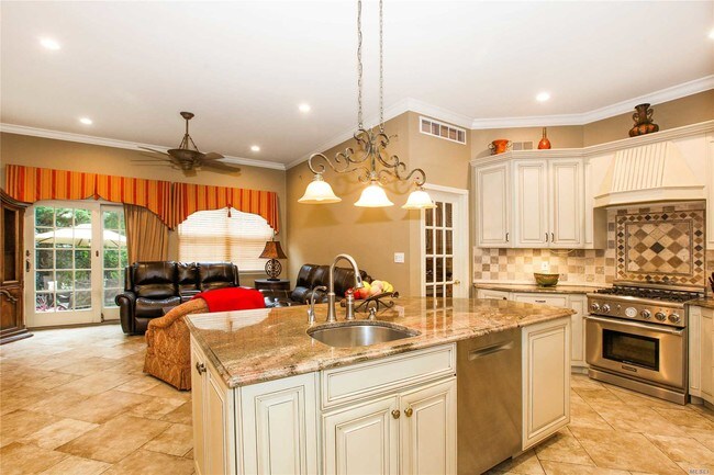 Foto del edificio - 22 Honeysuckle Ct