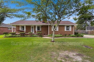 Building Photo - 512 Winwood Dr