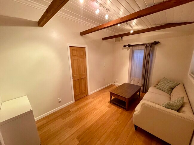 Sala de estar2 - 1229 23rd St