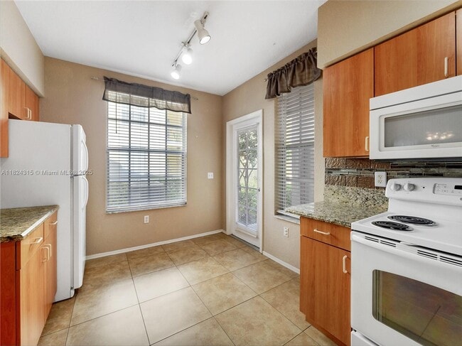 Building Photo - 1309 Belmont Pl