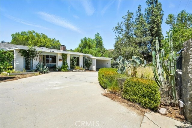 Primary Photo - 8461 Valley Circle Blvd