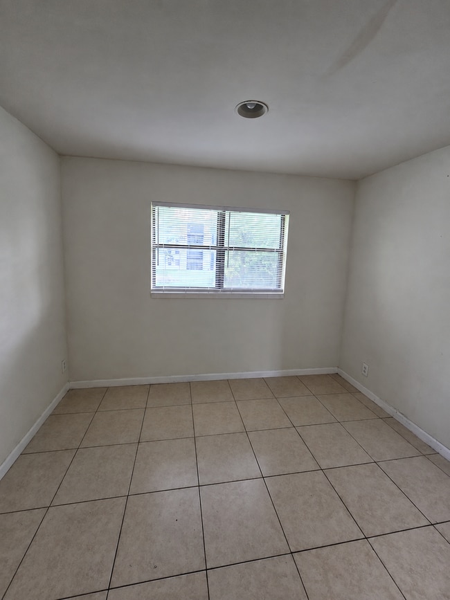 Building Photo - 4088 NW 87th Ave