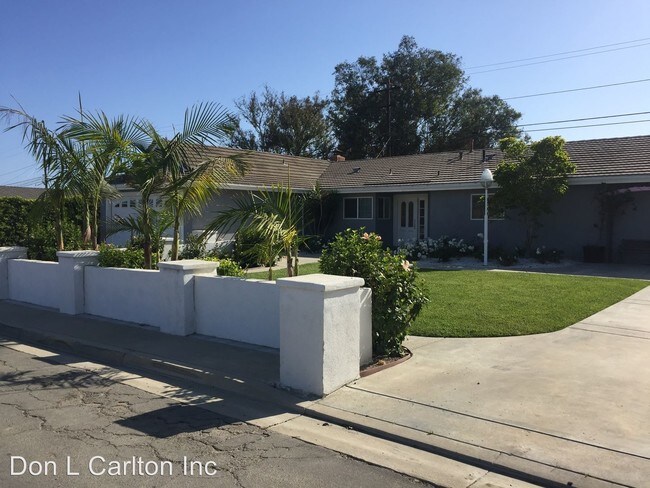 Building Photo - 3 br, 2 bath House - 963 Via Ondulando