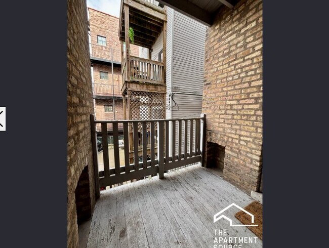 Building Photo - 3252 N Clifton Ave