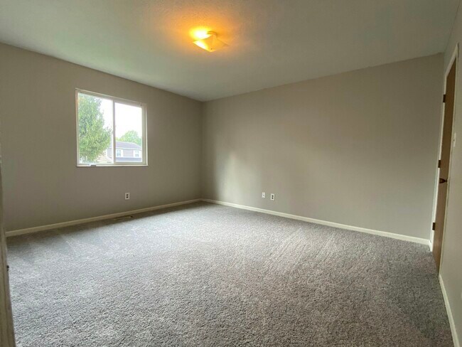 Foto del edificio - 103 Elkins Ln