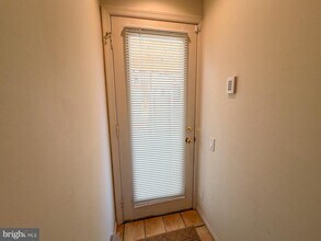 Building Photo - 814 Pritchard Pl