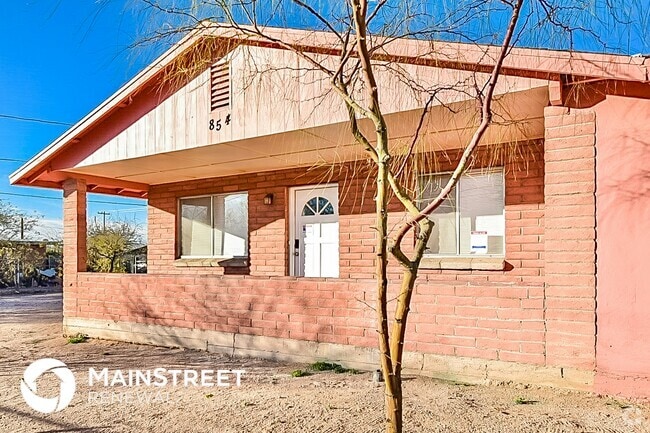 Building Photo - 854 W Calle Matus