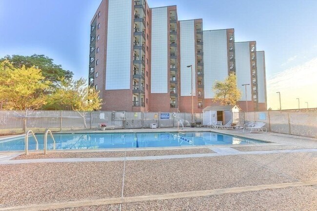 Foto del edificio - 90 Quincy Shore Dr