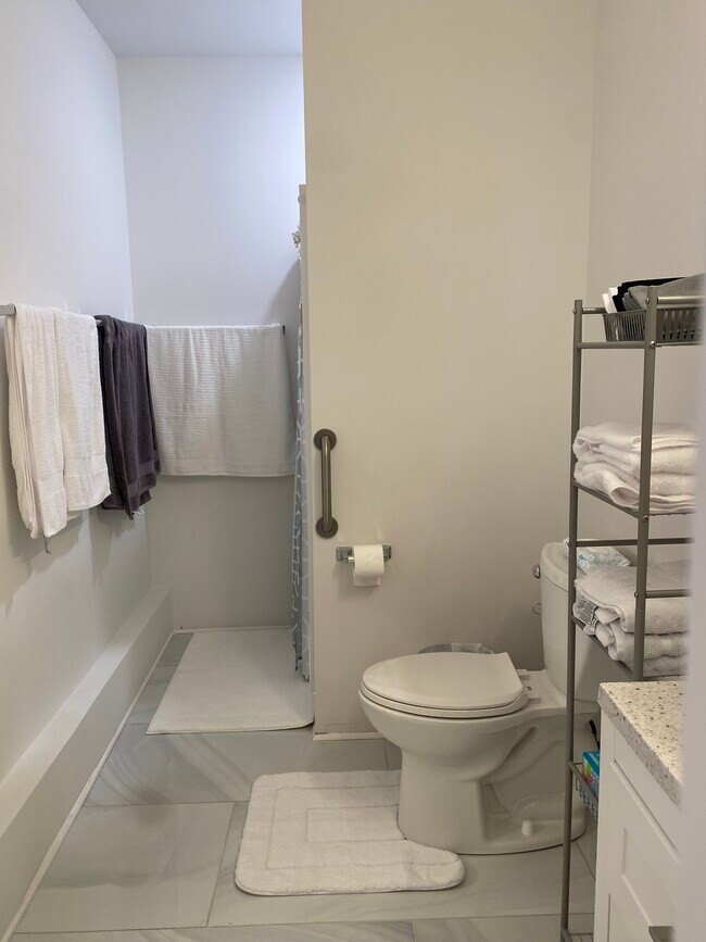 Foto del edificio - 6003 Pleasant Pond Pl