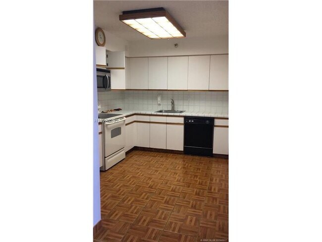 Foto del edificio - 3605 N Country Club Dr