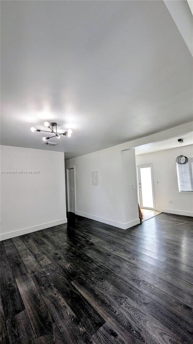 Building Photo - 340 NW 132nd St