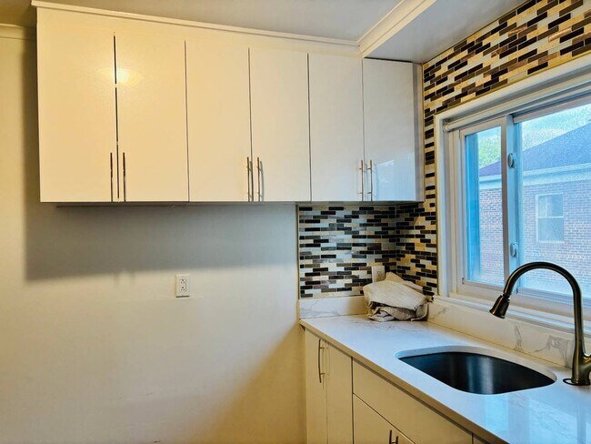 Foto del edificio - 195 Prescott Ave