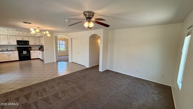 Foto del edificio - 624 W Mesquite Tree Ln