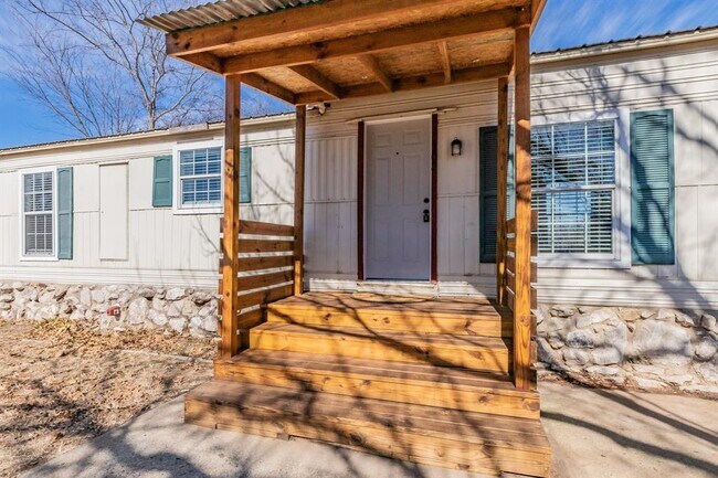 Building Photo - 103 Hackberry Ln