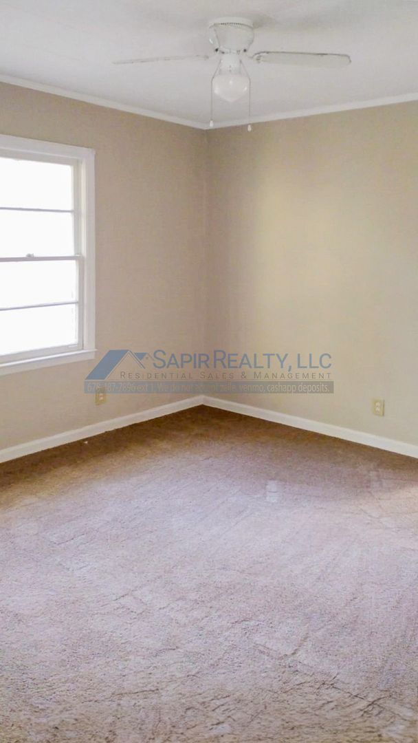 Foto del edificio - Charming 3 Bedroom Macon Home - Move in by...