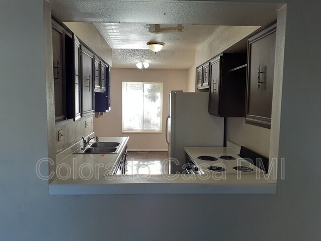 Building Photo - 1284 Cree Dr