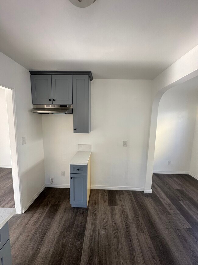 Foto del edificio - 756 1/2 E 79th St