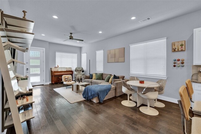 Photo - 228 Wimberly St Townhome