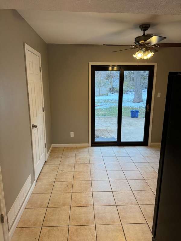 Building Photo - 3798 Treebrook Dr