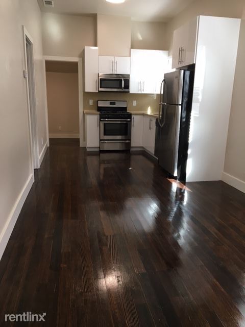 Building Photo - 3 br, 1 bath House - 824 Isabella St 824