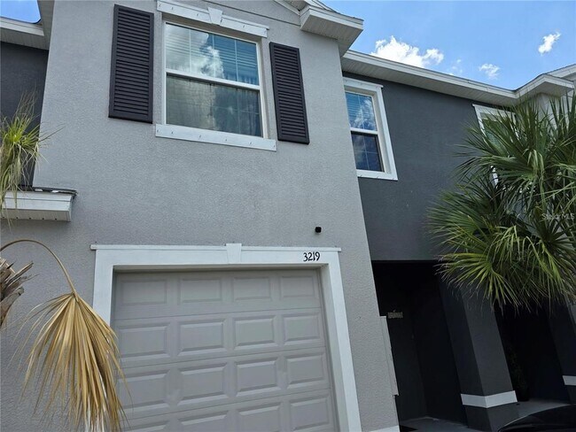 Foto del edificio - 3219 Pleasant Willow Ct