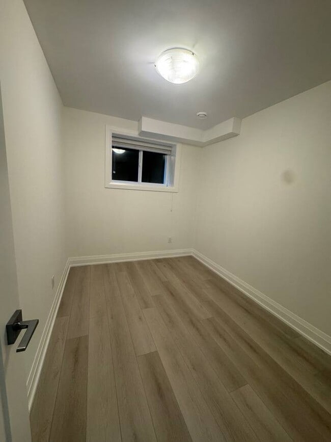 Building Photo - 4442 Cambridge St