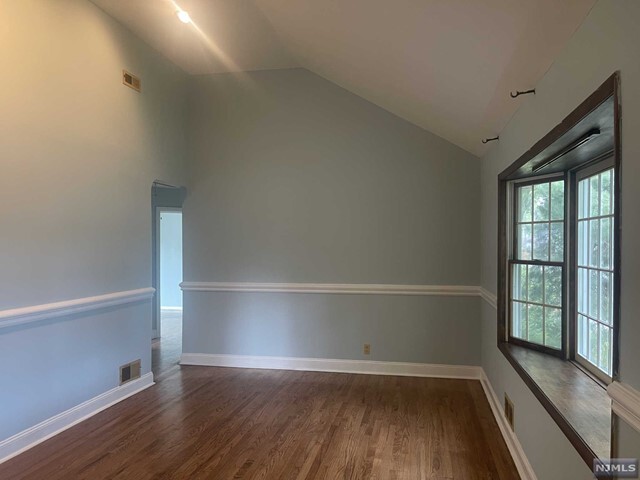 Building Photo - 737 Prescott Pl